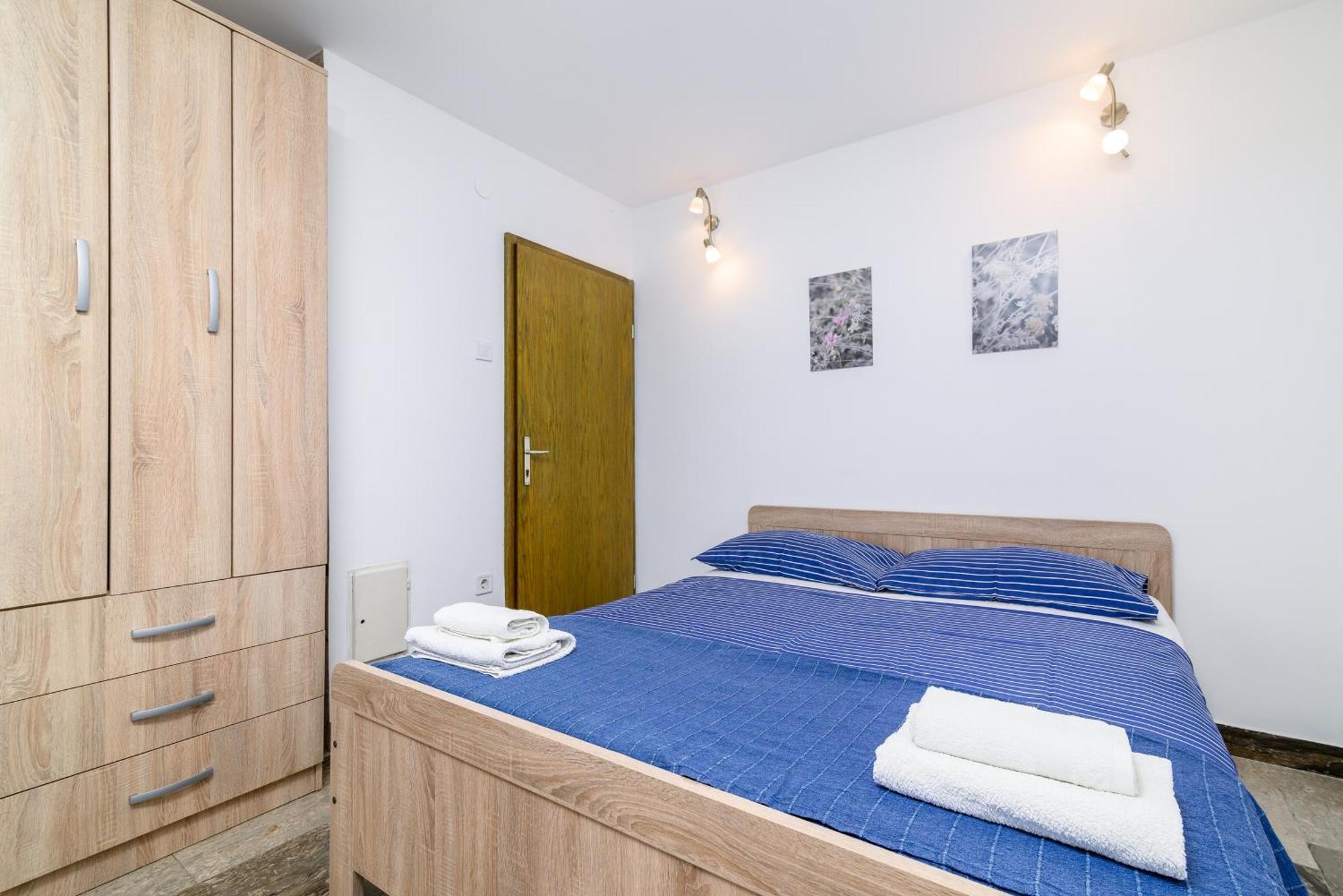 Apartments With A Parking Space Premantura, Medulin - 2228 الغرفة الصورة
